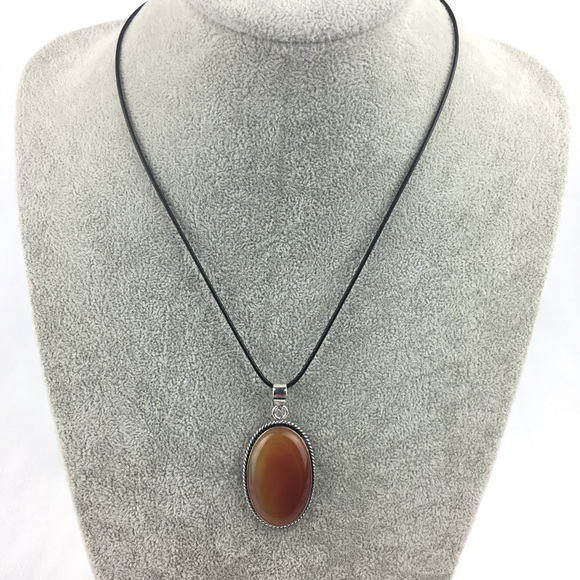 Botswana Agate Stone Pendant Necklace - Picture 2 of 8